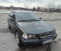 Зелений Вольво S40, об'ємом двигуна 1.7 л та пробігом 300 тис. км за 1600 $, фото 1 на Automoto.ua