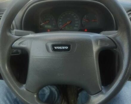 Зеленый Вольво С40, объемом двигателя 1.8 л и пробегом 249 тыс. км за 3100 $, фото 7 на Automoto.ua