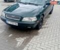 Зелений Вольво S40, об'ємом двигуна 1.73 л та пробігом 250 тис. км за 2999 $, фото 1 на Automoto.ua