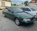 Зелений Вольво S40, об'ємом двигуна 2 л та пробігом 300 тис. км за 1750 $, фото 1 на Automoto.ua