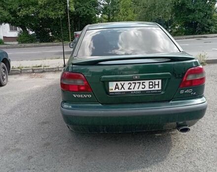 Зелений Вольво S40, об'ємом двигуна 1.7 л та пробігом 220 тис. км за 3500 $, фото 1 на Automoto.ua