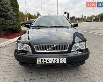 Вольво С40 2000 в Львове на Automoto.ua Зеленый Вольво С40, объемом двигателя 1.8 л и пробегом 54 тыс. км за 7900 $, фото 15 на Automoto.ua