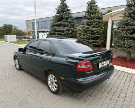 Зеленый Вольво С40, объемом двигателя 1.8 л и пробегом 54 тыс. км за 6500 $, фото 2 на Automoto.ua