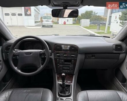 Вольво С40 2000 в Львове на Automoto.ua Зеленый Вольво С40, объемом двигателя 1.8 л и пробегом 54 тыс. км за 7900 $, фото 31 на Automoto.ua