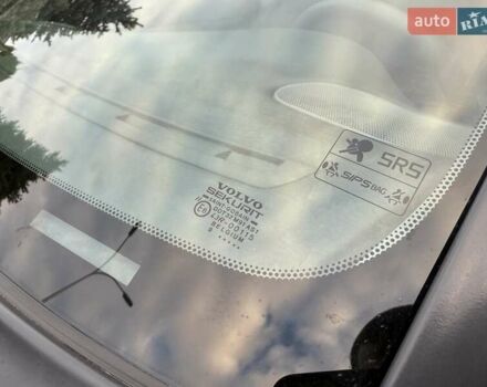 Вольво С40 2000 в Львове на Automoto.ua Зеленый Вольво С40, объемом двигателя 1.8 л и пробегом 54 тыс. км за 7900 $, фото 20 на Automoto.ua
