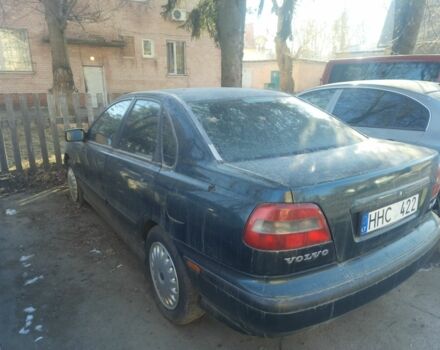 Зелений Вольво S40, об'ємом двигуна 1.6 л та пробігом 180 тис. км за 1100 $, фото 1 на Automoto.ua