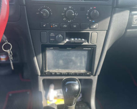 Зелений Вольво S40, об'ємом двигуна 1.8 л та пробігом 210 тис. км за 2125 $, фото 1 на Automoto.ua