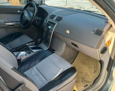 Зелений Вольво S40, об'ємом двигуна 2.4 л та пробігом 3 тис. км за 6500 $, фото 6 на Automoto.ua