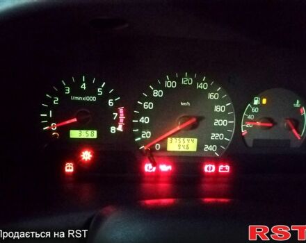 Зеленый Вольво С40, объемом двигателя 1.8 л и пробегом 375 тыс. км за 2600 $, фото 1 на Automoto.ua