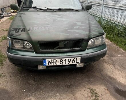 Зеленый Вольво С40, объемом двигателя 2 л и пробегом 333 тыс. км за 1200 $, фото 1 на Automoto.ua