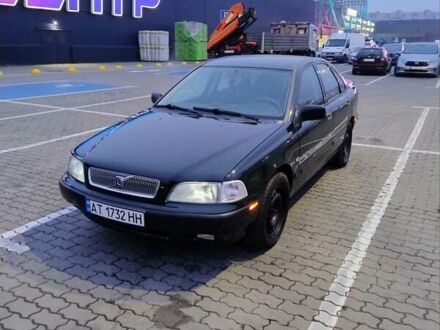 Зеленый Вольво С40, объемом двигателя 1.8 л и пробегом 249 тыс. км за 3100 $, фото 1 на Automoto.ua