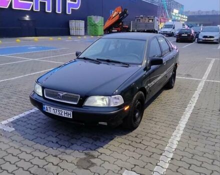 Зеленый Вольво С40, объемом двигателя 1.8 л и пробегом 249 тыс. км за 3100 $, фото 1 на Automoto.ua