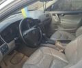 Белый Вольво С60, объемом двигателя 2.5 л и пробегом 182 тыс. км за 4100 $, фото 1 на Automoto.ua