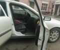 Белый Вольво С60, объемом двигателя 2.4 л и пробегом 400 тыс. км за 4287 $, фото 15 на Automoto.ua