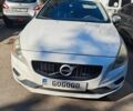 Белый Вольво С60, объемом двигателя 2.95 л и пробегом 272 тыс. км за 7000 $, фото 1 на Automoto.ua