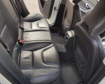 Белый Вольво С60, объемом двигателя 2.95 л и пробегом 61 тыс. км за 15200 $, фото 7 на Automoto.ua