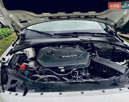 Білий Вольво С60, об'ємом двигуна 1.6 л та пробігом 194 тис. км за 7000 $, фото 16 на Automoto.ua