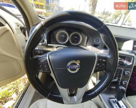 Белый Вольво С60, объемом двигателя 2.52 л и пробегом 205 тыс. км за 9000 $, фото 22 на Automoto.ua