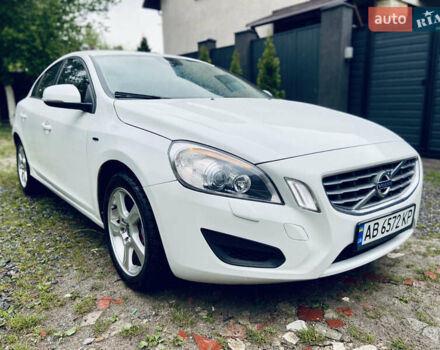 Білий Вольво С60, об'ємом двигуна 1.56 л та пробігом 193 тис. км за 10000 $, фото 29 на Automoto.ua