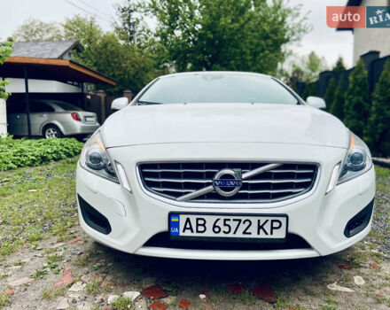 Білий Вольво С60, об'ємом двигуна 1.56 л та пробігом 193 тис. км за 10000 $, фото 14 на Automoto.ua