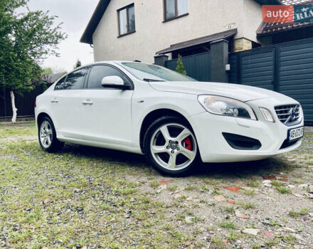 Білий Вольво С60, об'ємом двигуна 1.56 л та пробігом 193 тис. км за 10000 $, фото 18 на Automoto.ua