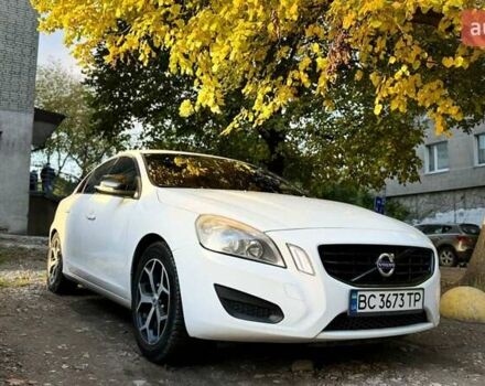 Белый Вольво С60, объемом двигателя 2 л и пробегом 351 тыс. км за 8500 $, фото 5 на Automoto.ua