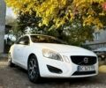 Белый Вольво С60, объемом двигателя 2 л и пробегом 351 тыс. км за 8500 $, фото 5 на Automoto.ua