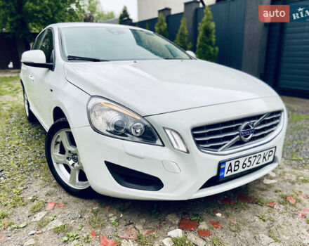 Білий Вольво С60, об'ємом двигуна 1.6 л та пробігом 194 тис. км за 7000 $, фото 7 на Automoto.ua