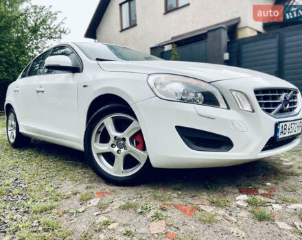 Білий Вольво С60, об'ємом двигуна 1.6 л та пробігом 194 тис. км за 7000 $, фото 8 на Automoto.ua