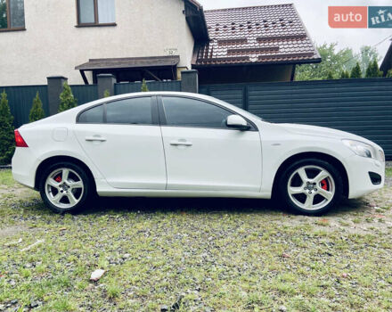 Білий Вольво С60, об'ємом двигуна 1.6 л та пробігом 194 тис. км за 7000 $, фото 17 на Automoto.ua