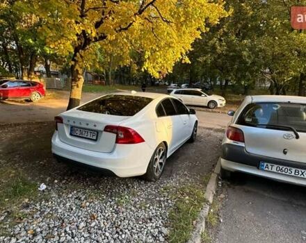 Белый Вольво С60, объемом двигателя 2 л и пробегом 351 тыс. км за 8500 $, фото 9 на Automoto.ua