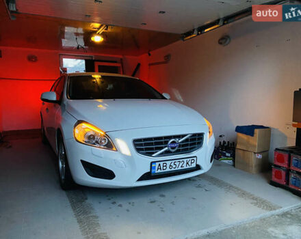 Білий Вольво С60, об'ємом двигуна 1.6 л та пробігом 194 тис. км за 7000 $, фото 72 на Automoto.ua