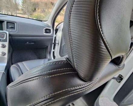 Белый Вольво С60, объемом двигателя 2.95 л и пробегом 61 тыс. км за 15200 $, фото 15 на Automoto.ua