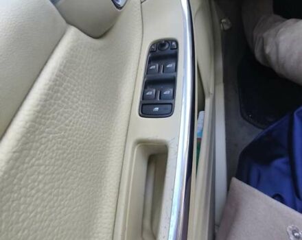 Белый Вольво С60, объемом двигателя 2.52 л и пробегом 205 тыс. км за 9000 $, фото 34 на Automoto.ua