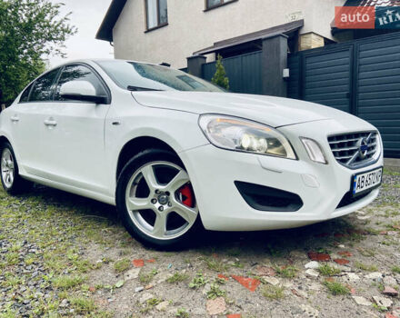 Білий Вольво С60, об'ємом двигуна 1.6 л та пробігом 194 тис. км за 7000 $, фото 1 на Automoto.ua