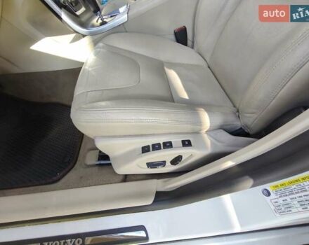 Белый Вольво С60, объемом двигателя 2.52 л и пробегом 205 тыс. км за 9000 $, фото 33 на Automoto.ua