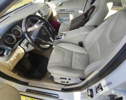 Белый Вольво С60, объемом двигателя 2.52 л и пробегом 205 тыс. км за 9000 $, фото 24 на Automoto.ua