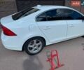 Белый Вольво С60, объемом двигателя 2.52 л и пробегом 250 тыс. км за 9250 $, фото 1 на Automoto.ua