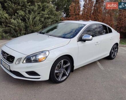 Белый Вольво С60, объемом двигателя 2.95 л и пробегом 61 тыс. км за 15200 $, фото 3 на Automoto.ua