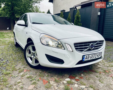 Білий Вольво С60, об'ємом двигуна 1.56 л та пробігом 193 тис. км за 10000 $, фото 57 на Automoto.ua