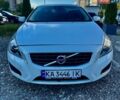 Белый Вольво С60, объемом двигателя 2.4 л и пробегом 270 тыс. км за 9900 $, фото 2 на Automoto.ua