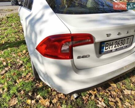 Белый Вольво С60, объемом двигателя 2.52 л и пробегом 205 тыс. км за 9000 $, фото 11 на Automoto.ua