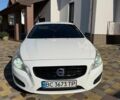 Белый Вольво С60, объемом двигателя 1.98 л и пробегом 379 тыс. км за 7800 $, фото 1 на Automoto.ua