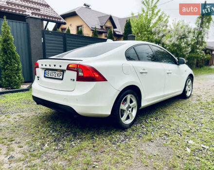 Білий Вольво С60, об'ємом двигуна 1.56 л та пробігом 193 тис. км за 10000 $, фото 8 на Automoto.ua