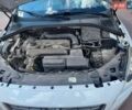 Белый Вольво С60, объемом двигателя 2.52 л и пробегом 250 тыс. км за 9250 $, фото 4 на Automoto.ua
