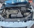 Белый Вольво С60, объемом двигателя 2.52 л и пробегом 250 тыс. км за 9700 $, фото 4 на Automoto.ua