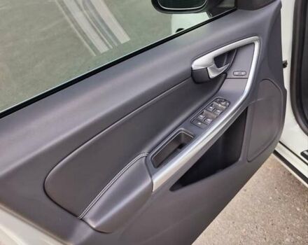 Белый Вольво С60, объемом двигателя 2.95 л и пробегом 61 тыс. км за 15200 $, фото 11 на Automoto.ua