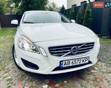 Білий Вольво С60, об'ємом двигуна 1.6 л та пробігом 194 тис. км за 7000 $, фото 3 на Automoto.ua