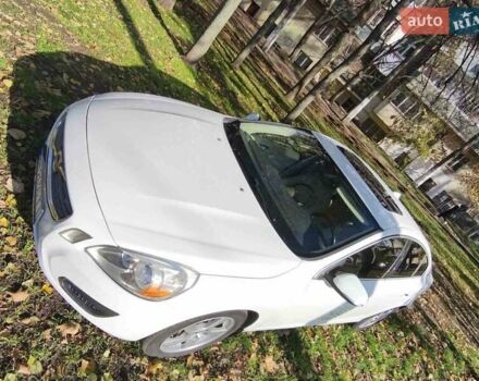 Белый Вольво С60, объемом двигателя 2.52 л и пробегом 205 тыс. км за 9000 $, фото 4 на Automoto.ua