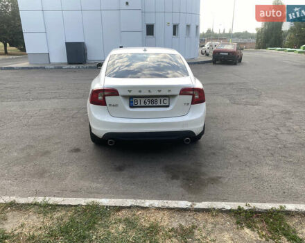 Белый Вольво С60, объемом двигателя 2.52 л и пробегом 233 тыс. км за 11000 $, фото 5 на Automoto.ua